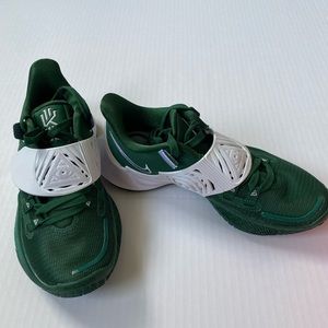 Nike Kyrie Low 3 TB Promo